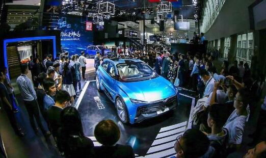 產業化加速 造車新勢力“偏愛”固態電池 產業化加速 造車新勢力“偏愛”固態電池