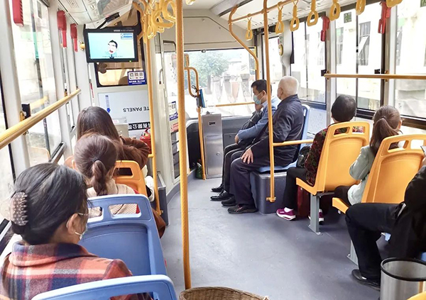 銀隆新能源微公交倍受喜愛(ài) 重慶表示:再來(lái)一批 銀隆新能源微公交倍受喜愛(ài) 重慶表示:再來(lái)一批