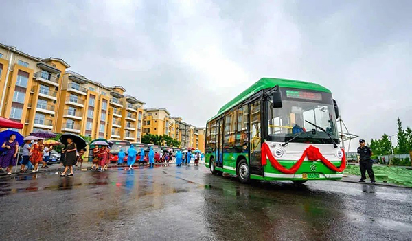 銀隆新能源微公交倍受喜愛(ài) 重慶表示:再來(lái)一批