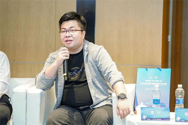 “Li+學社”高端對話:警惕全球化機遇下,鋰電企業的出海挑戰和技術迭代風險 “Li+學社”高端對話:警惕全球化機遇下,鋰電企業的出海挑戰和技術迭代風險