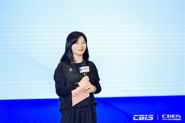 大會秘書長/動力電池應用分會秘書長/電池中國網(wǎng)CEO張雨致辭