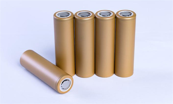 「極耳無界 能量登峰」發(fā)布會圓滿落幕：睿恩21700-6Ah電池全球首發(fā)，攜手蔡司共繪質(zhì)量新篇章